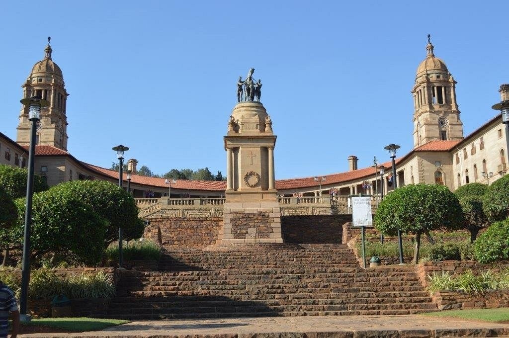 Excursion to Union Buildings